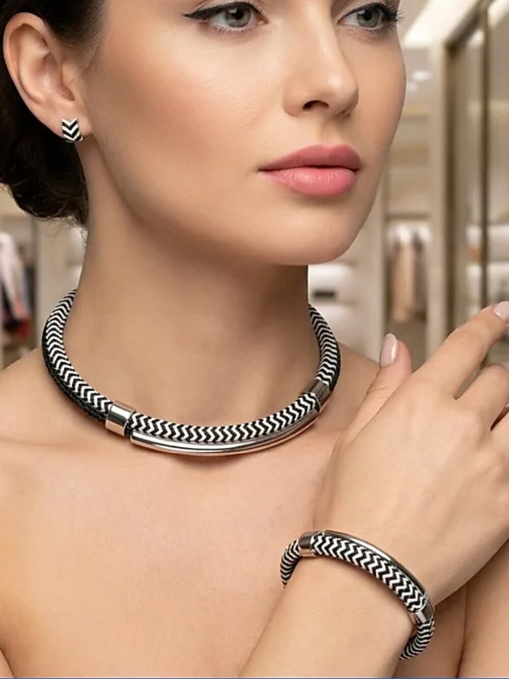 NWT - 2pc Set Double line metal/fabric tube hip-hop style necklace and bracelet